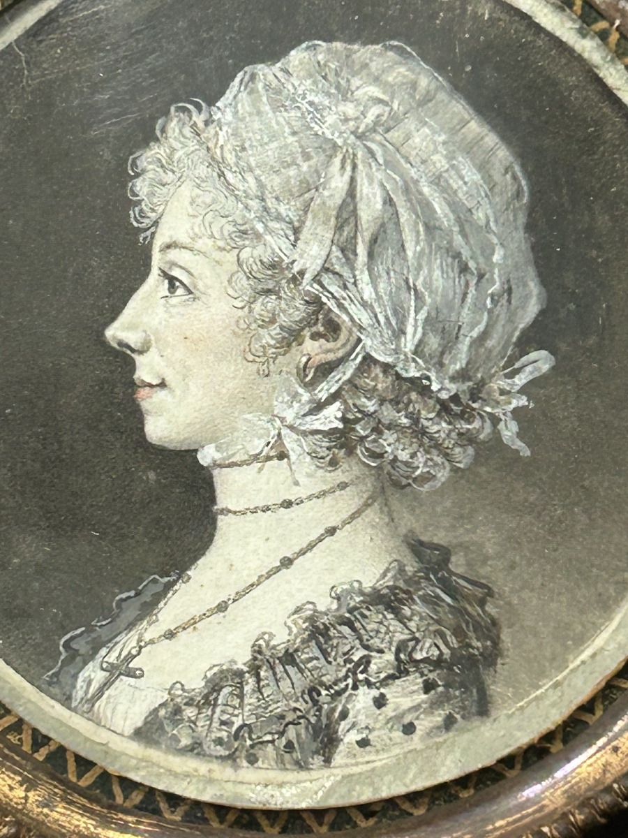18th Century Grisaille Miniature Of A Woman In Profile -photo-2