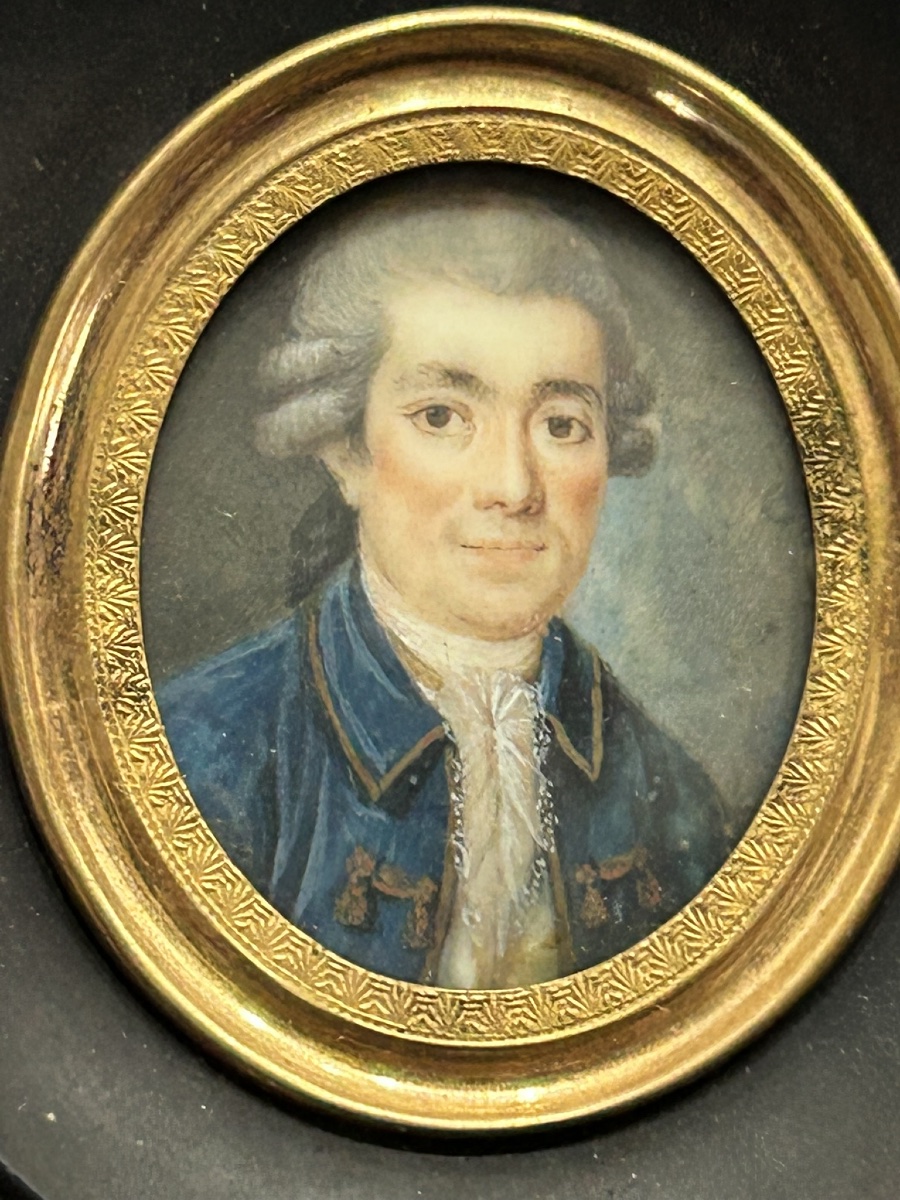 Miniature portrait D’homme à La Veste Bleu D’époque Fin XVIIIème -photo-1