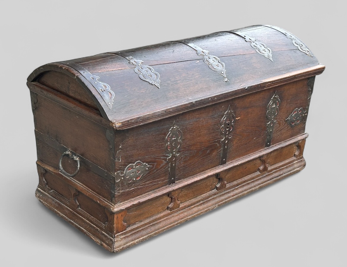 Important Oak Chest With Domed Top And Rich Wrought Iron Decoration, 17th Century 