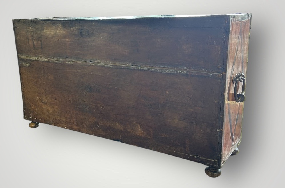 Antwerp Tortoiseshell Table Cabinet, Late 17th Century, Circa 1700 - Flanders - Antwerp  -photo-1