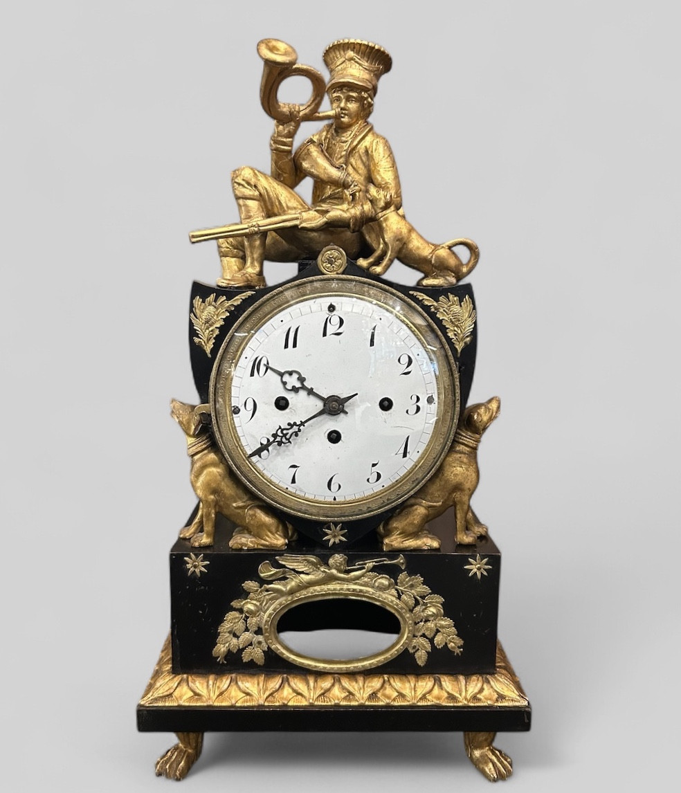 Austrian Clock In Lacquered And Gilded Wood, Early 19th Century - Vienna - Austria - Empire H 50 Cm