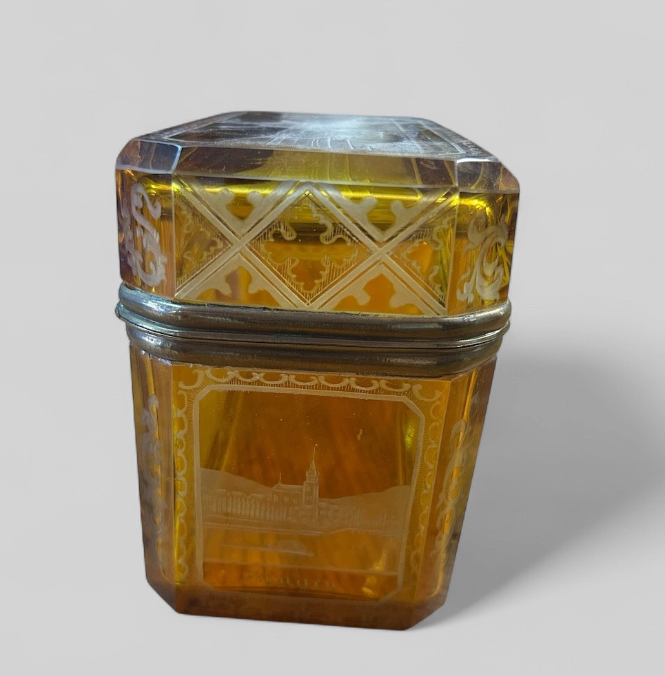 Rare Yellow Bohemian Crystal Box With A View Of Castles, Late 19th Century-photo-1