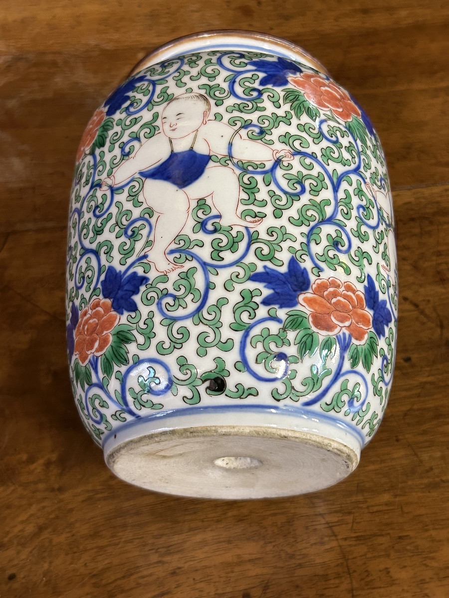 Chinese Porcelain Vase In Wucai Enamels With Six-character Mark Tiangi (1621-1627). -photo-4