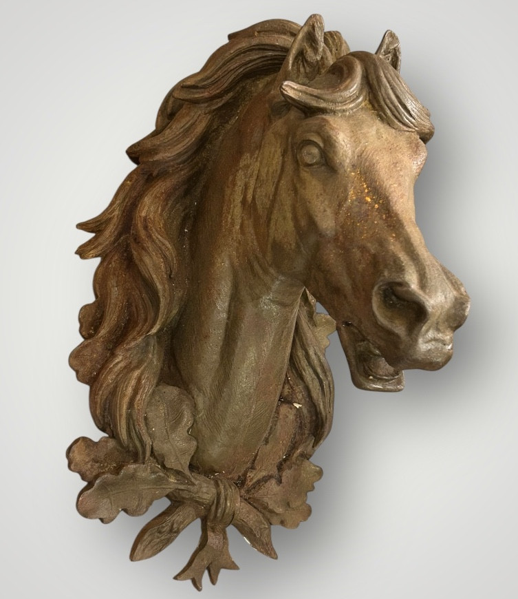 Tête de cheval en fonte val d’osne enseigne de boucherie haras écurie du XIXéme H 60 cm