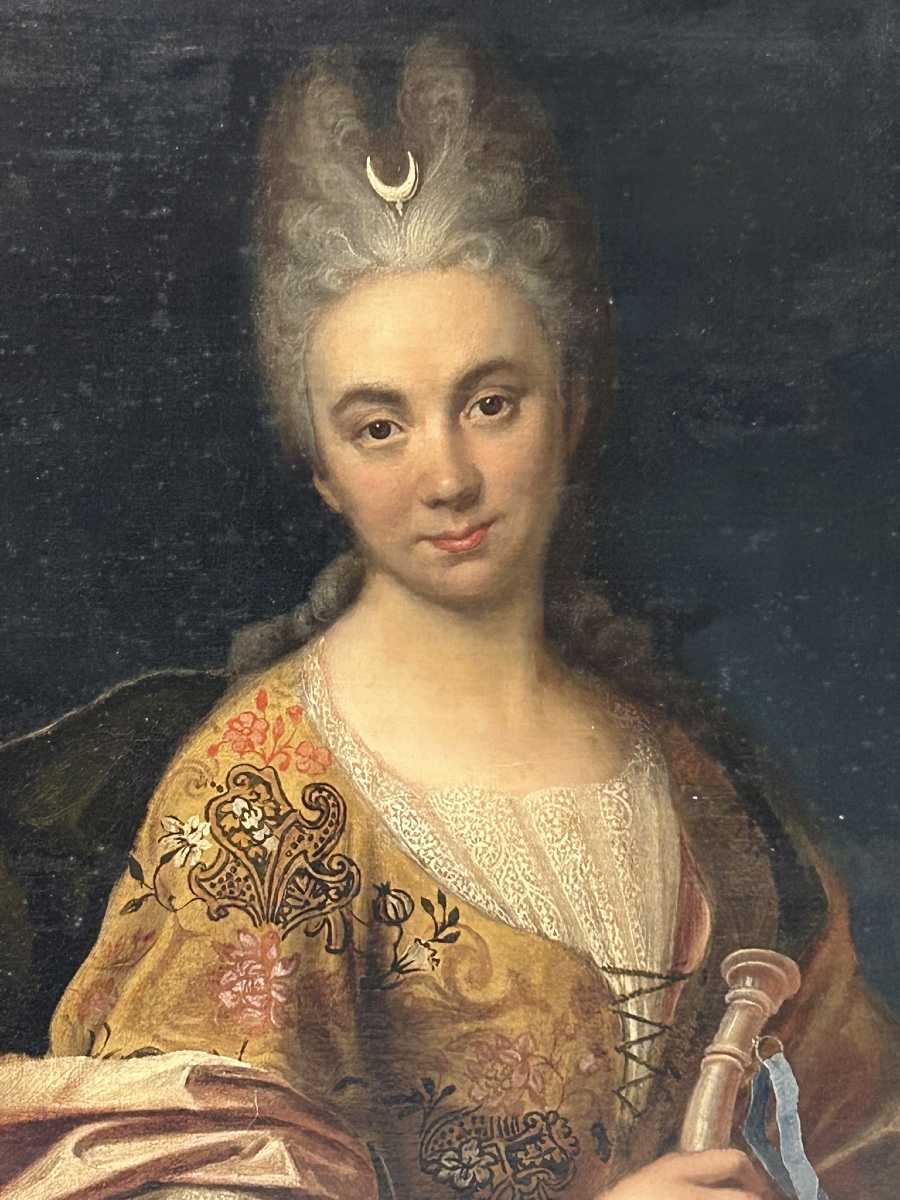 Portrait de femme en attribut de Diane Chasseresse époque fin XVII ou début XVIIIème H 100 cm-photo-2