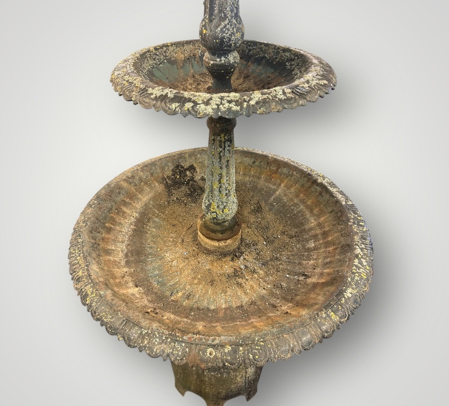 Fontaine de bassin en fonte à trois niveaux d’époque fin XIXéme H 240 cm -photo-6