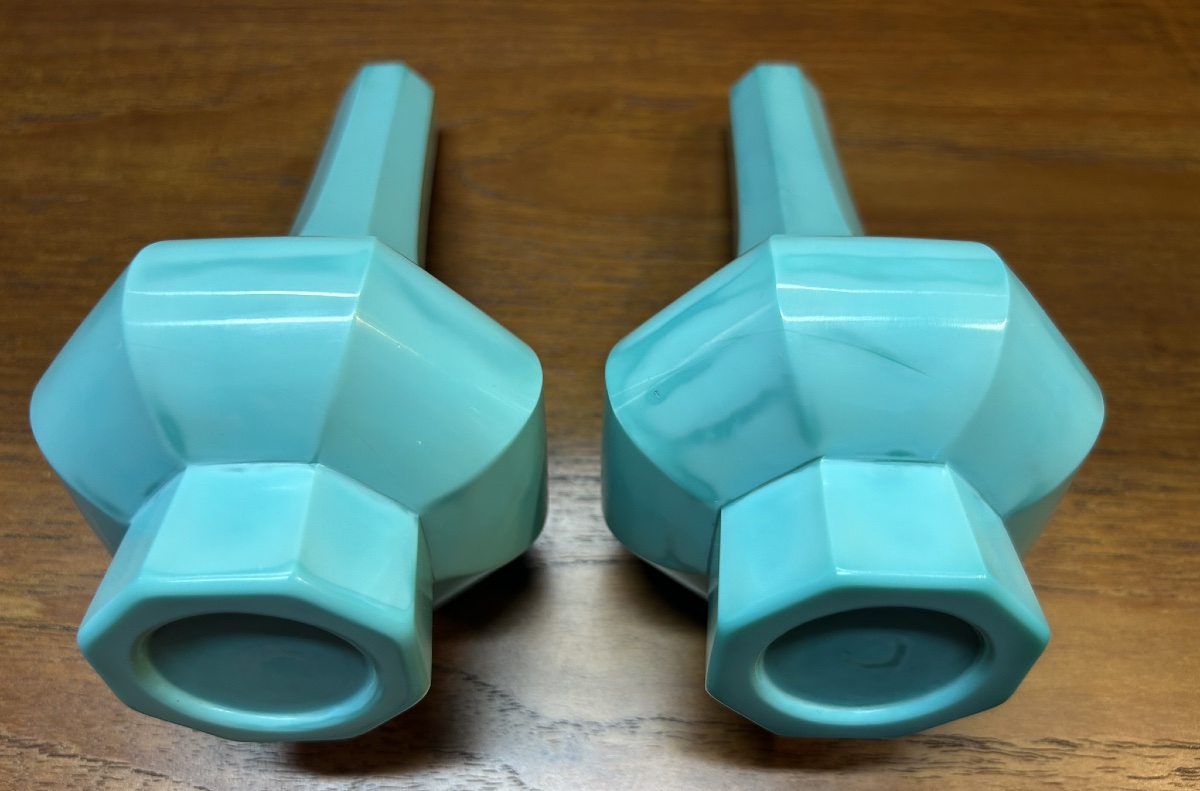 Pair Of Opaque Turquoise Speckled Glass Bottle Vases From Beijing, Early 20th Century -photo-5