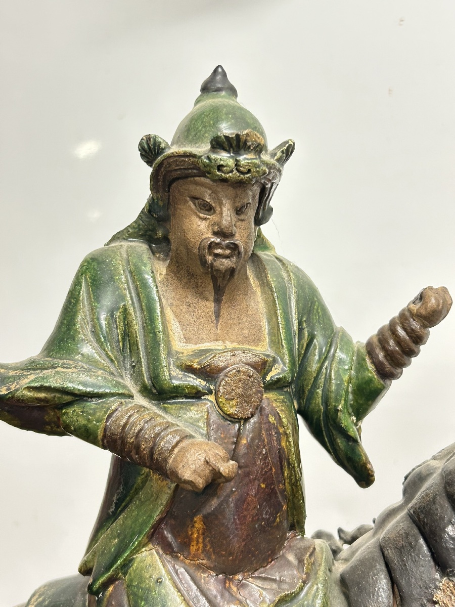 Chine du Sud importante tuile faîtière en grès émaillé de style Sancai fin période Qing H 47 cm-photo-2
