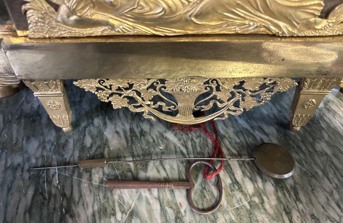 Rare pendule allégorique d’époque Empire l’amour qui déplace les cieux - bronze doré vers 1810-photo-6