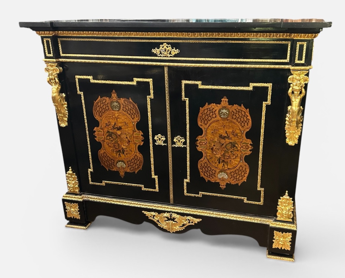 Meuble d’entre deux à hauteur d’appui d’époque Napoléon III bronze doré et marqueterie -photo-2