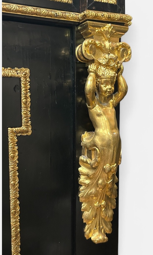 Meuble d’entre deux à hauteur d’appui d’époque Napoléon III bronze doré et marqueterie -photo-4