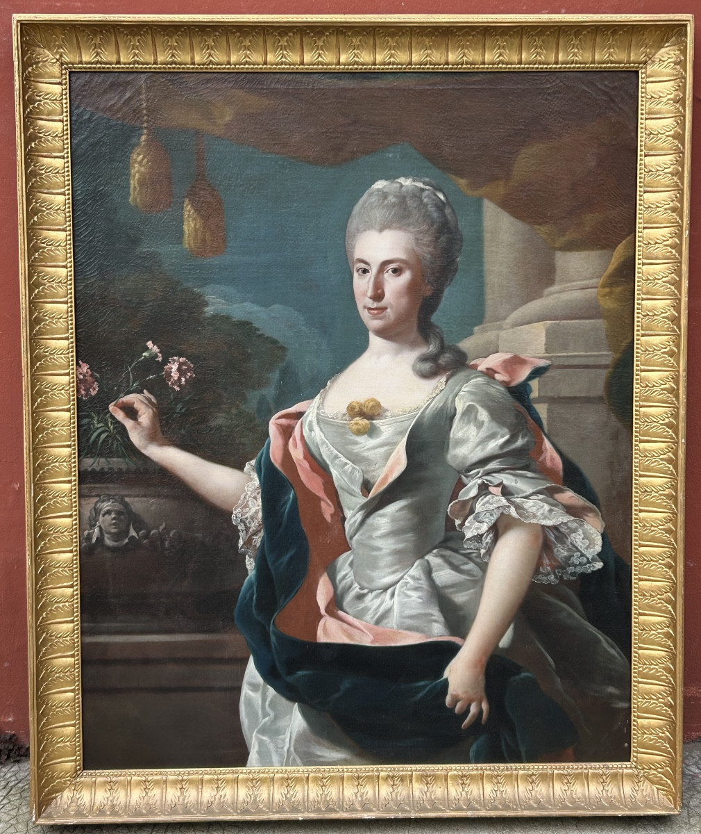 École Française fin XVII ou début XVIIIème portrait de femme au vase d’œillets Hauteur 144 cm