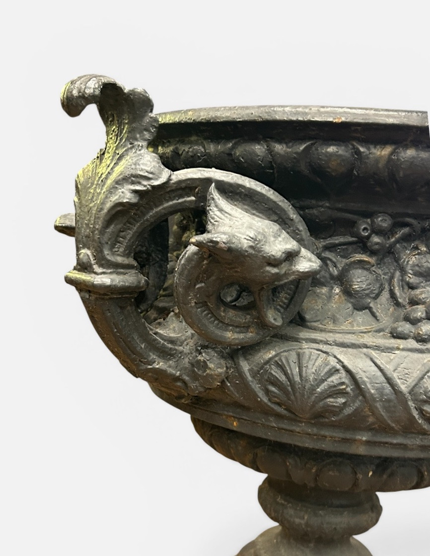 Importante paire de vases en fonte d’époque XIXéme - décoration de jardin - -photo-1