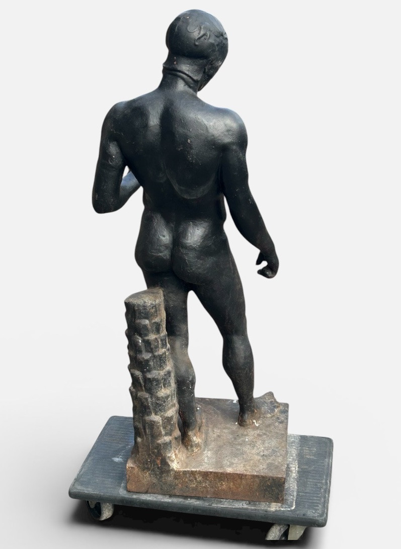 Gladiateur casqué - importante sculpture en fonte d’après l’antique début XXème - Déco jardin -photo-1