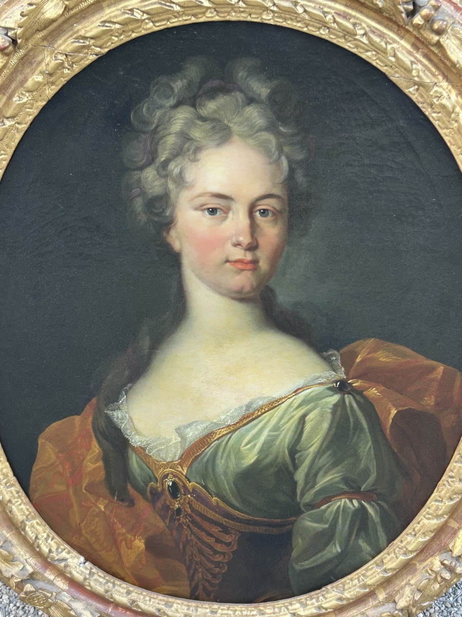 Oval Portrait Of A Woman, Late 17th Or Early 18th Century French School Oil On Canvas-photo-3