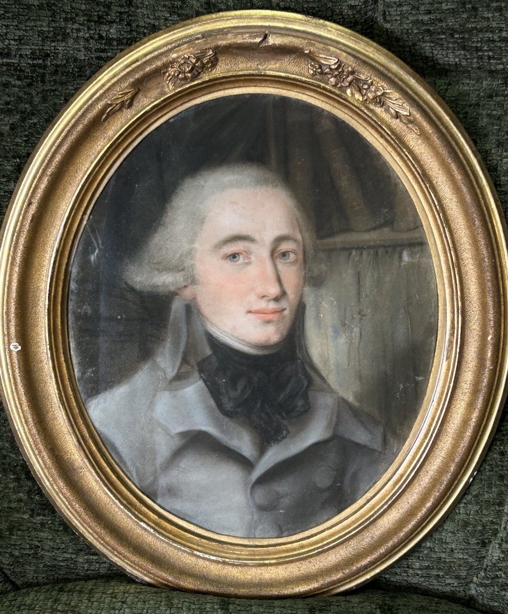 Late 18th Century - Directoire - Late Louis XVI Pastel Portrait Of A Man