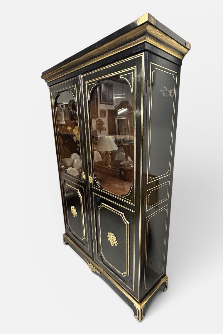 Bibliothèque ou vitrine en bois laqué noir de style Louis XIV époque Napoléon III -photo-2