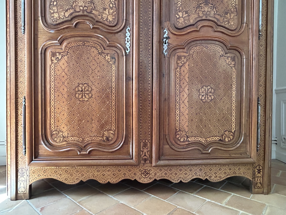 Magnifique armoire en chêne blond et marqueterie travail de l’Est d’époque début XIXème H 298 c-photo-4