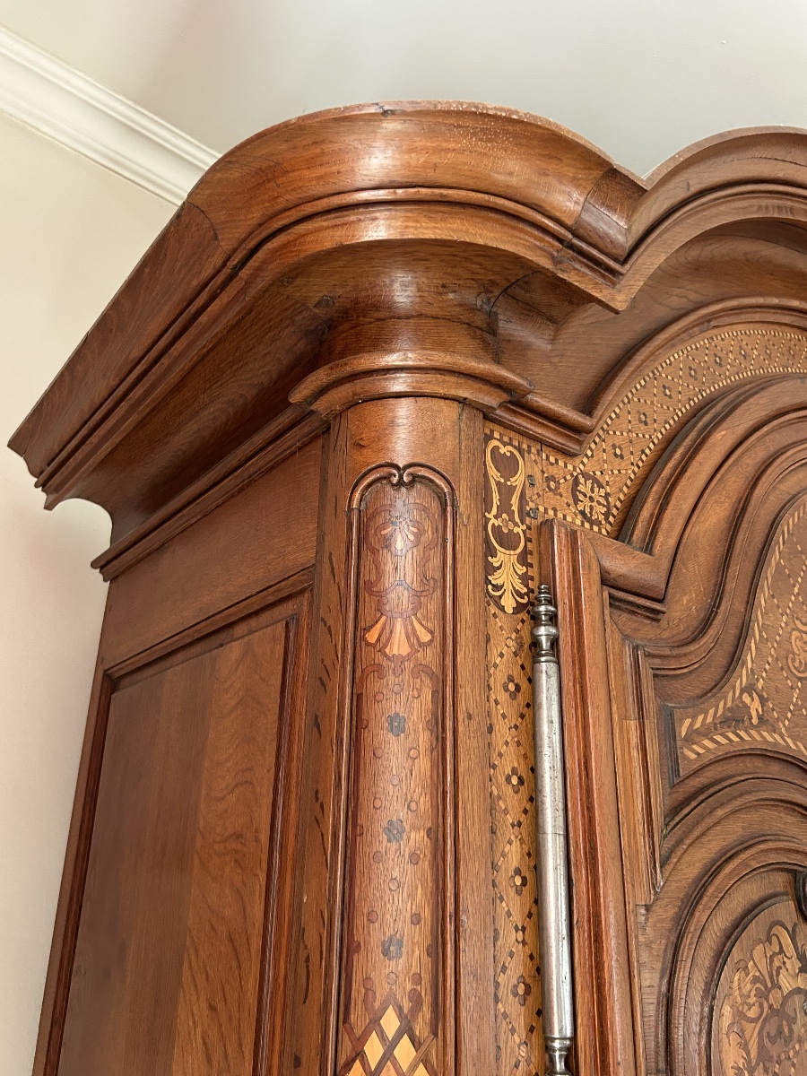 Magnifique armoire en chêne blond et marqueterie travail de l’Est d’époque début XIXème H 298 c-photo-6