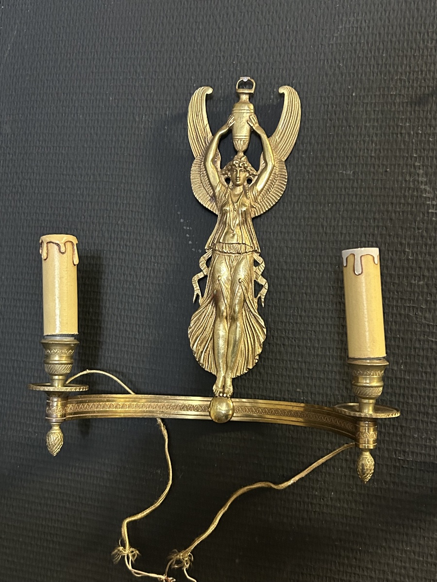 Pair Of Gilded Bronze Empire-style Wall Sconces From The Early 20th Century Featuring Winged Women-photo-3