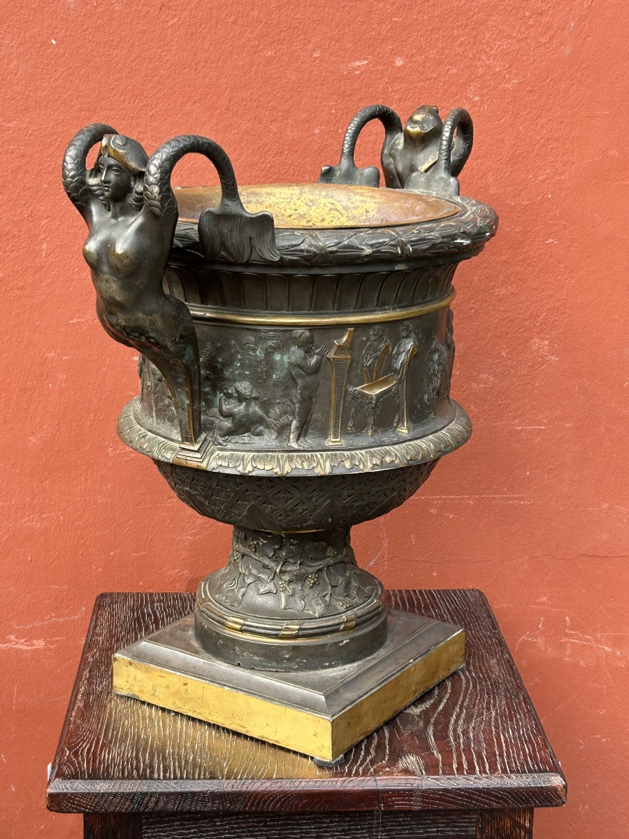 Important Antique-style Bronze Vase—grand Tour—medici Vase With Mermaid Handles, Early 19th Century-photo-2
