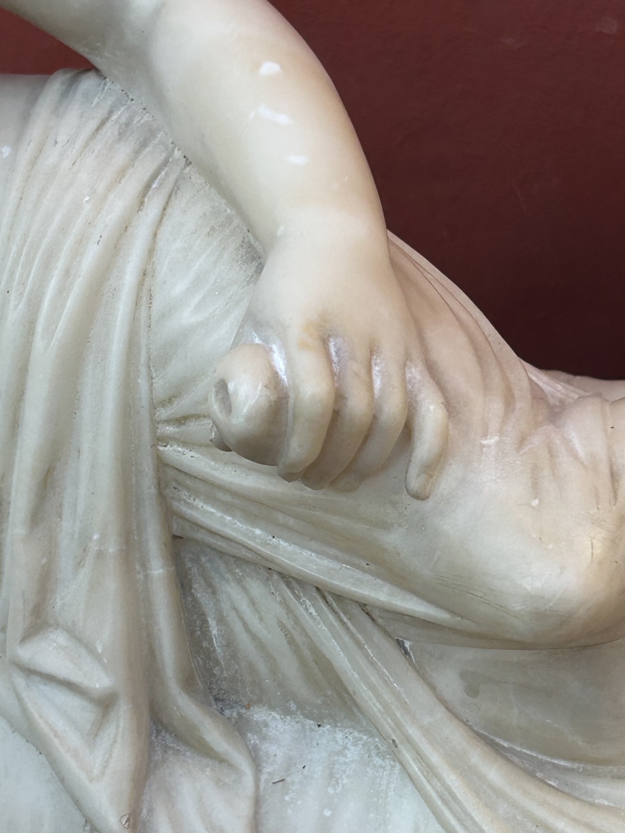 After Antonio Canova—pauline Borghese, A Major Alabaster Sculpture, 19th Century—empire Period -photo-2
