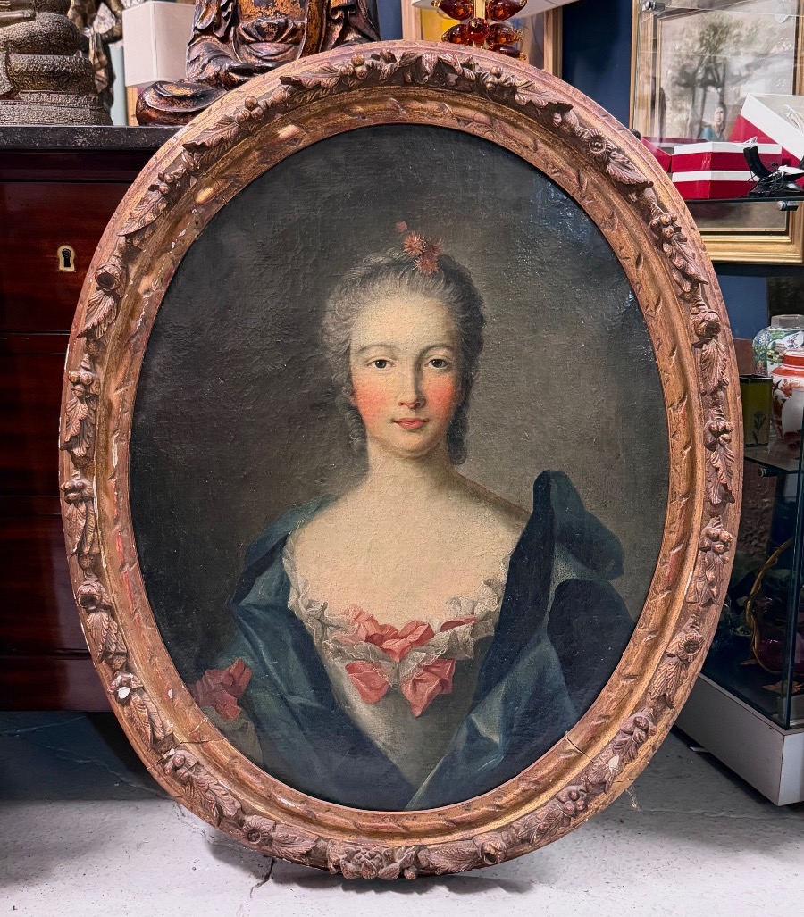 École Française du XVIIIème portrait de femme en ovale - huile sur toile -photo-2