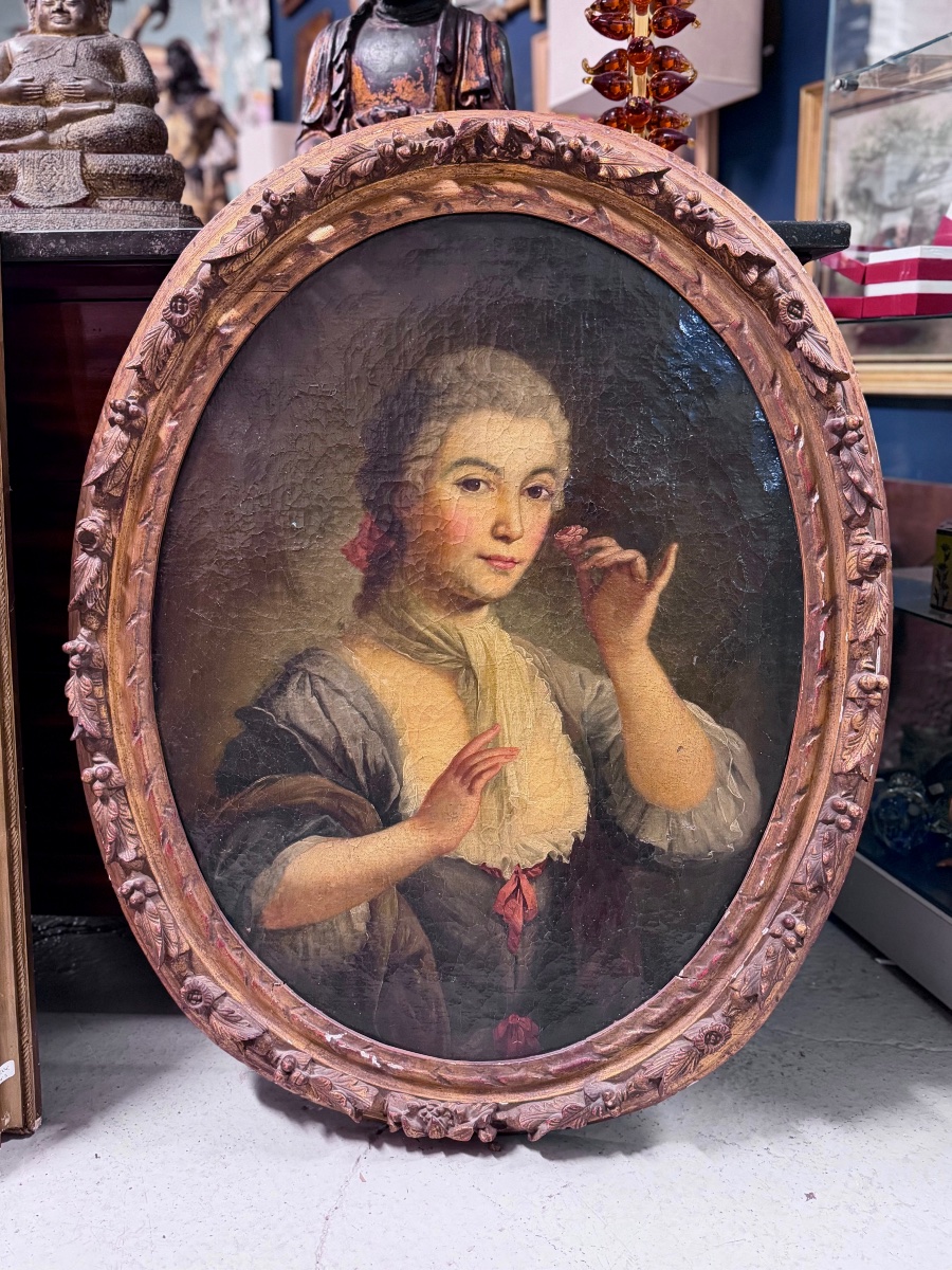 École Française du XVIIIème portrait de femme en ovale - huile sur toile -photo-2