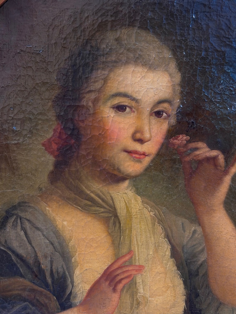 École Française du XVIIIème portrait de femme en ovale - huile sur toile -photo-1