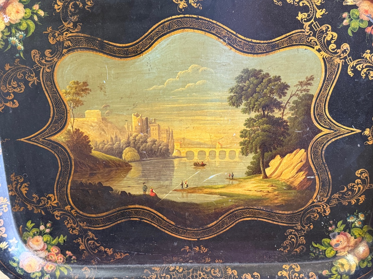 Grand plateau en tôle peint d’époque Napoléon III à décor de paysage et de fleurs  L 78 cm-photo-2