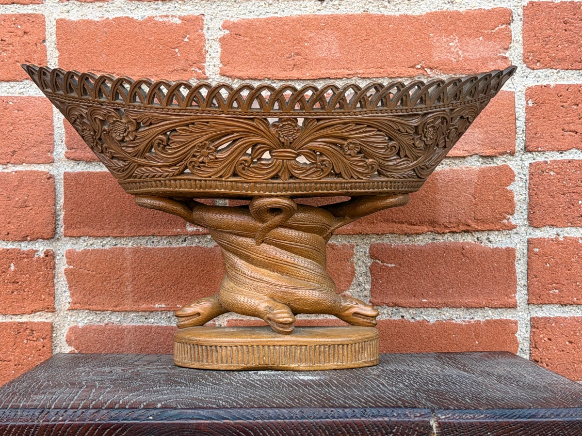 Art populaire - coupe sur pied en bois sculpté serpents et décors à motifs floraux ajouré XIXèm-photo-2