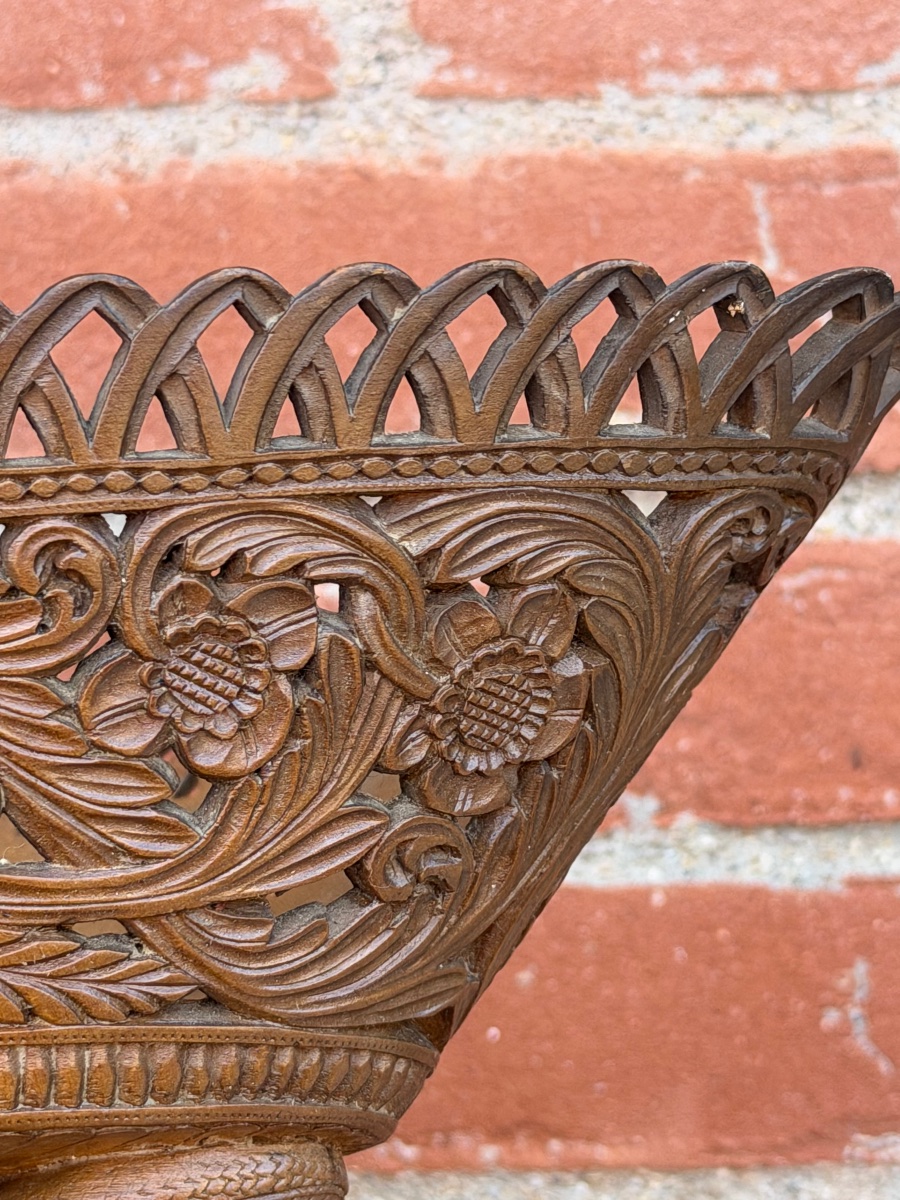 Art populaire - coupe sur pied en bois sculpté serpents et décors à motifs floraux ajouré XIXèm-photo-4