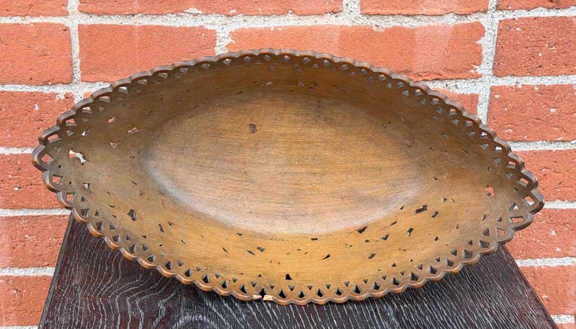 Art populaire - coupe sur pied en bois sculpté serpents et décors à motifs floraux ajouré XIXèm-photo-4