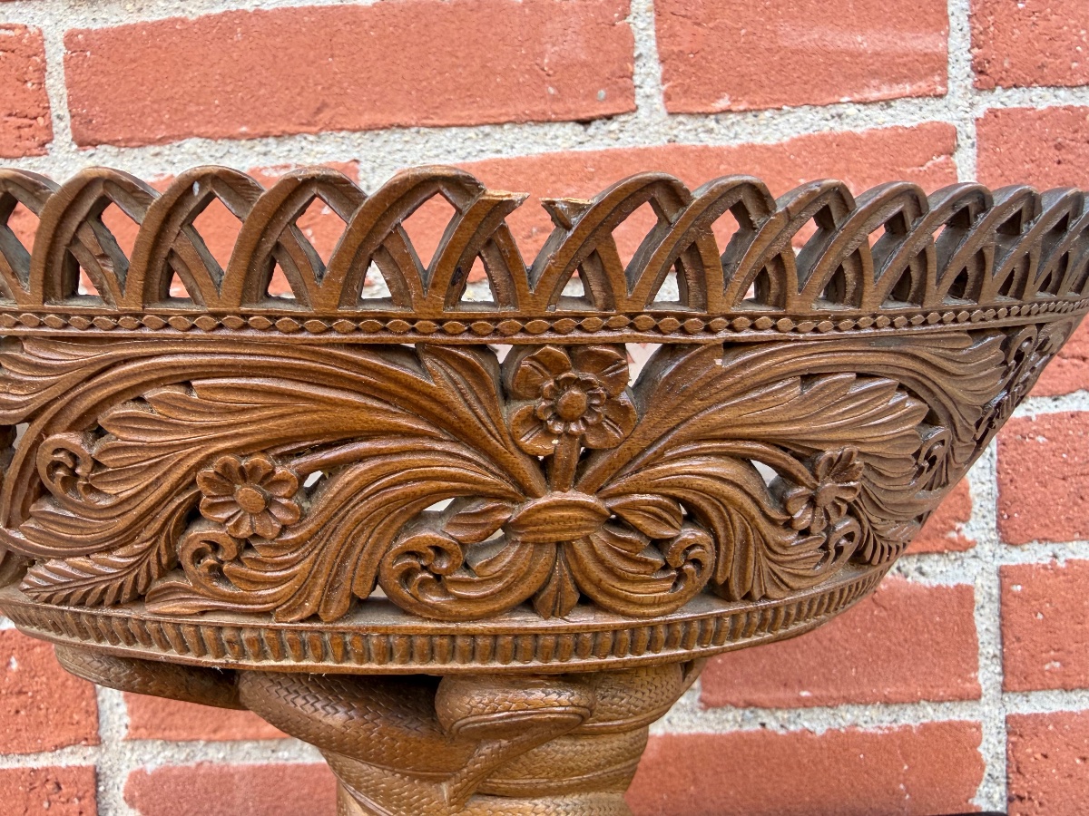 Art populaire - coupe sur pied en bois sculpté serpents et décors à motifs floraux ajouré XIXèm-photo-6