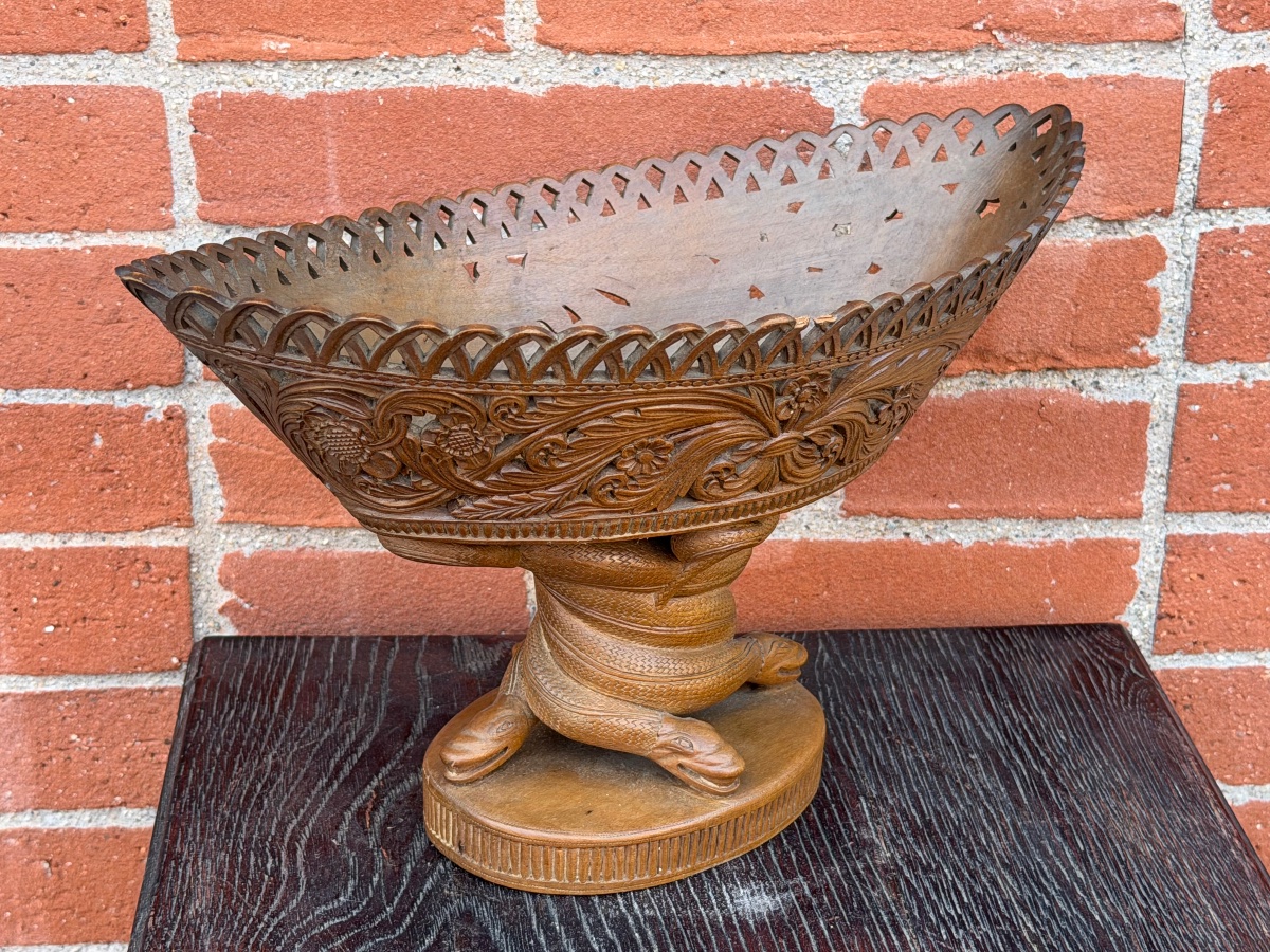 Art populaire - coupe sur pied en bois sculpté serpents et décors à motifs floraux ajouré XIXèm-photo-7