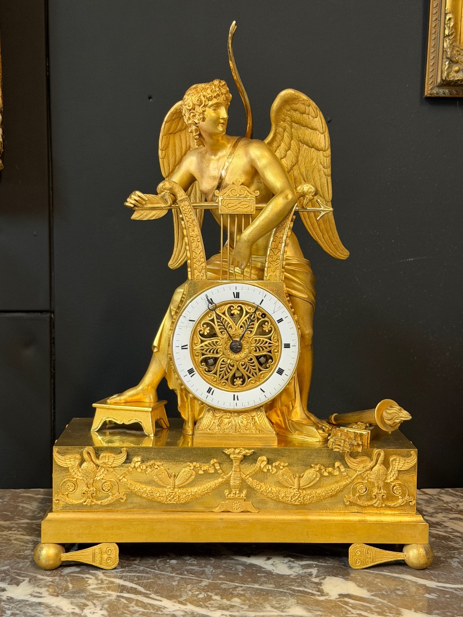 Pendule d’époque premier Empire Apollon ailé jouant de la lyre - bronze doré-Claude GALLE 