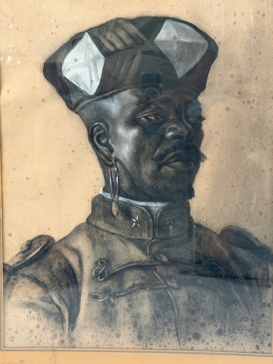 Portrait de dignitaire africain ou militaire de l’époque colonial vers 1900 - fusain 