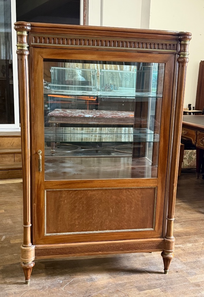 Sideboard—mahogany Display Cabinet In The Louis XVI Style, Circa 1900 -photo-2