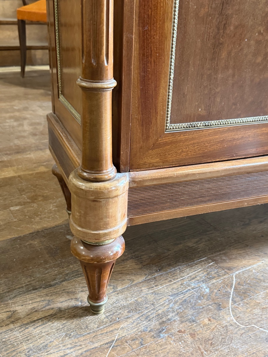 Sideboard—mahogany Display Cabinet In The Louis XVI Style, Circa 1900 -photo-1