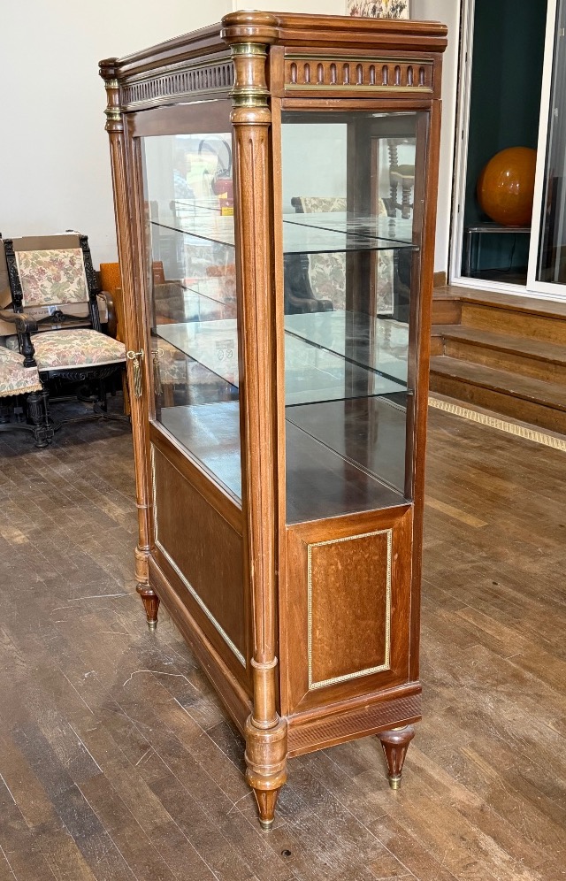 Sideboard—mahogany Display Cabinet In The Louis XVI Style, Circa 1900 -photo-4