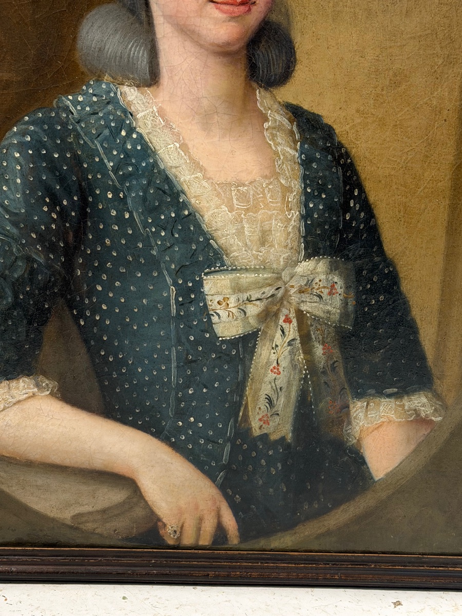 Portrait Of A Woman, 18th-century French School—oil On Canvas -photo-4