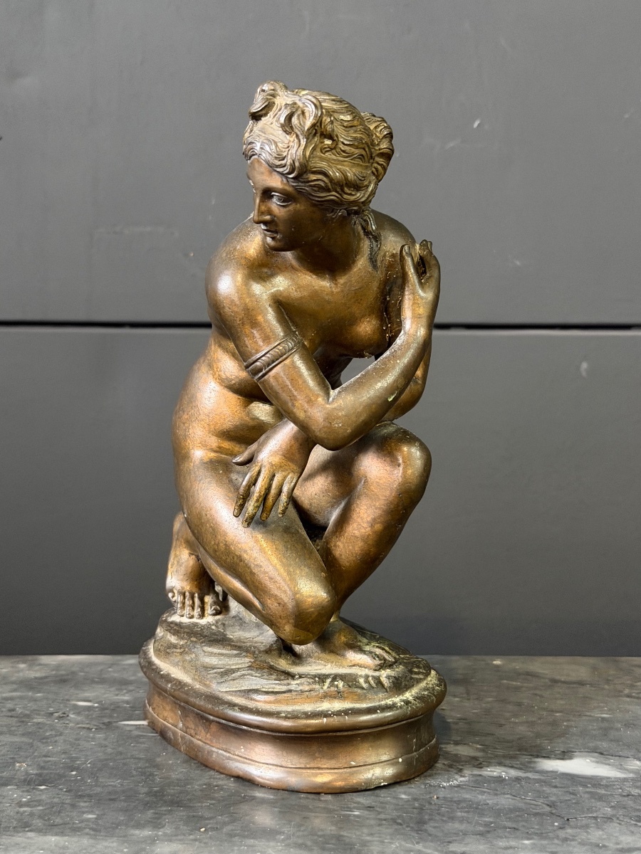 Crouching Venus Or Aphrodite Bathing, An Early 19th-century Bronze “grand Tour” Sculpture Based On An Ancient Model-photo-4