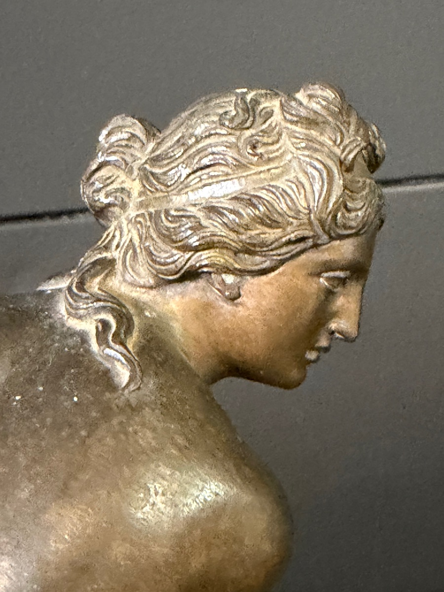 Crouching Venus Or Aphrodite Bathing, An Early 19th-century Bronze “grand Tour” Sculpture Based On An Ancient Model-photo-5