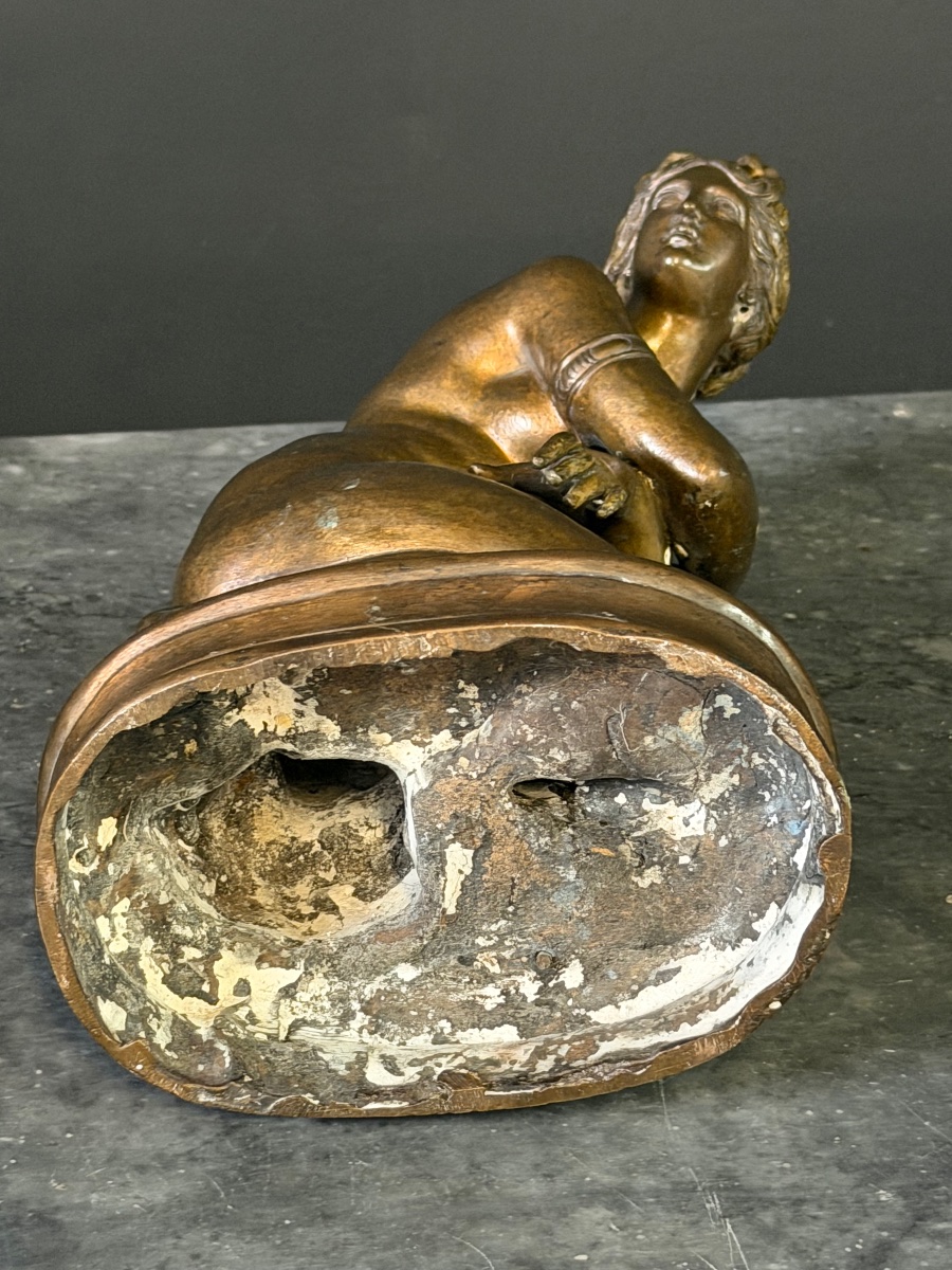 Crouching Venus Or Aphrodite Bathing, An Early 19th-century Bronze “grand Tour” Sculpture Based On An Ancient Model-photo-8