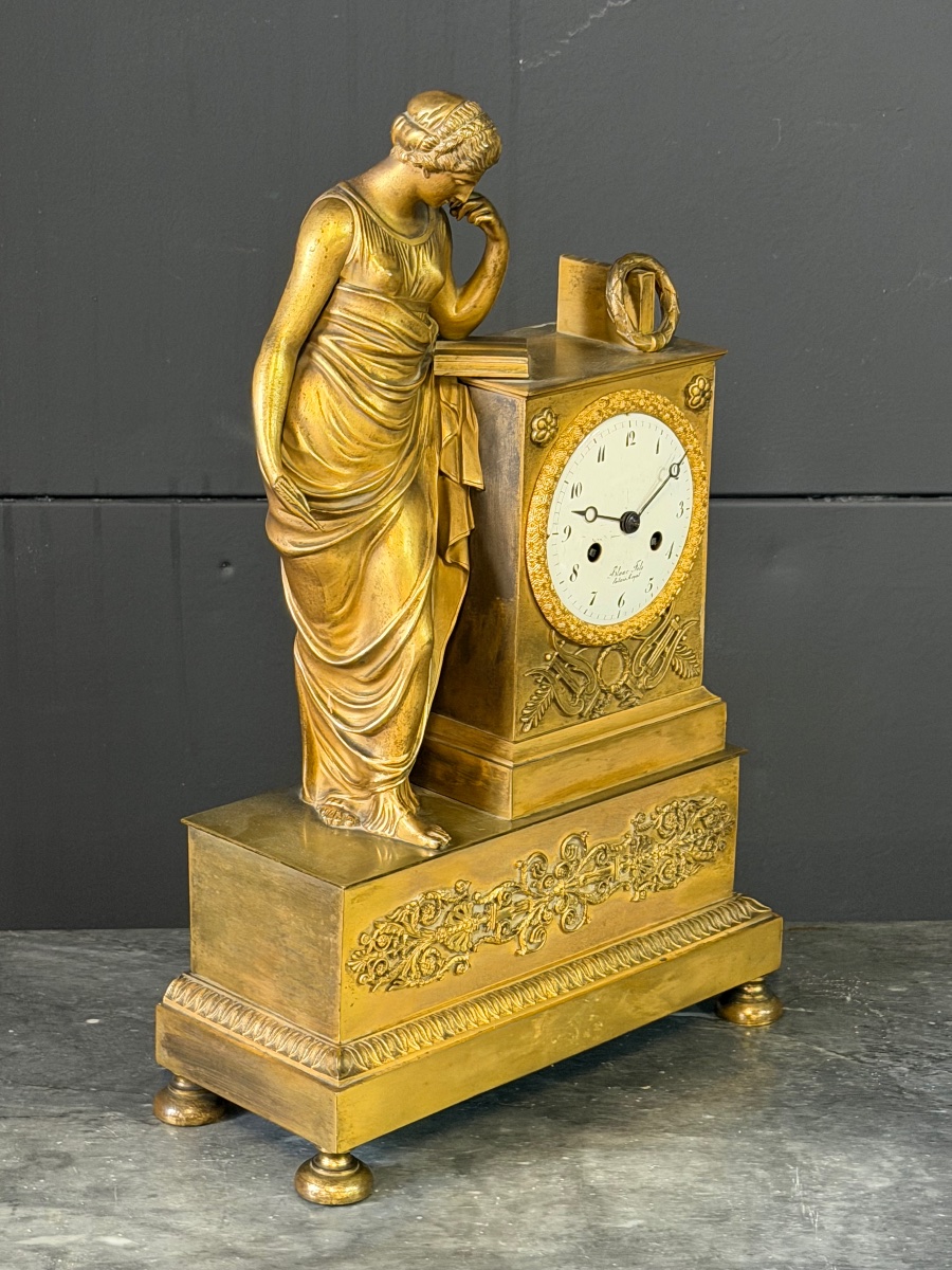 Pendule a la lecture en bronze doré d'époque Restauration début XIXème-photo-2