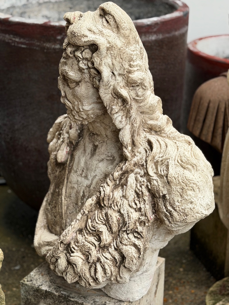 Important buste d’Hercule en pierre reconstituée d’après l’antique déco de jardin XXème H 83 cm-photo-1