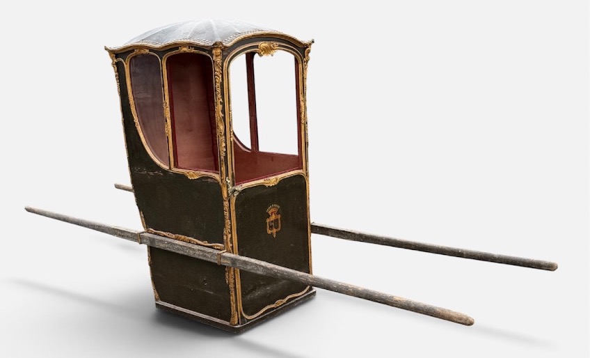 Chaise à porteur d’époque Louis XV - Armoiries d’alliance sous couronne comtale XVIIIème 