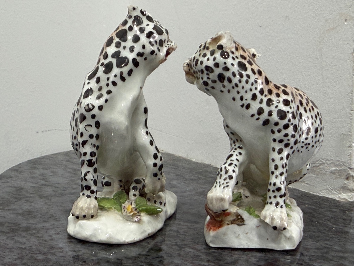 Johann Joachim KÅNDLER (1706-1775) rare paire de léopards porcelaine de Meissen XVIIIème siècle-photo-2