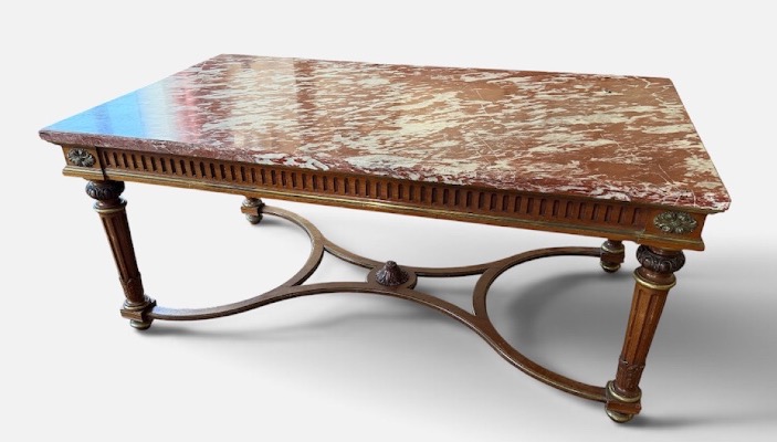 Table de milieu de style Louis XVI d’époque Napoléon III en acajou bronze marbre rouge royal -photo-4
