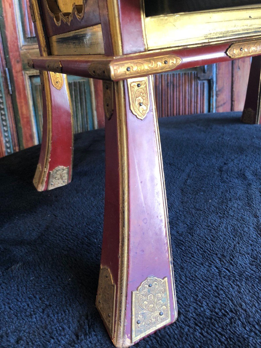 Ancienne Table d'Autel - Japon - Laque Réhaussée d'éléments En Métal Ciselé Et Doré époque Edo -photo-6